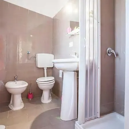Pandora Bianca Bed & Breakfast